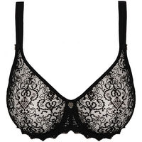 Soutien-gorge moulé avec armatures