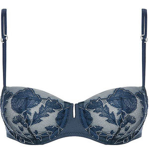 Soutien-gorge corbeille