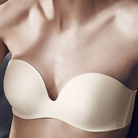 Soutien-gorge sans bretelles décolleté plongeant