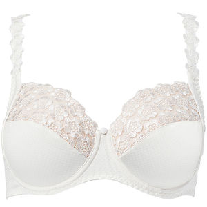 Soutien-gorge à armatures emboîtant