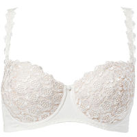 Soutien-gorge corbeille