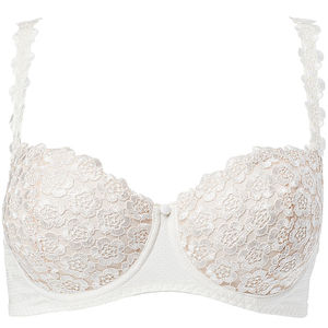 Soutien-gorge corbeille