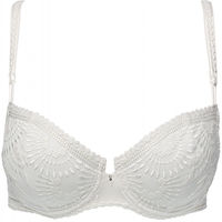 Soutien-gorge corbeille