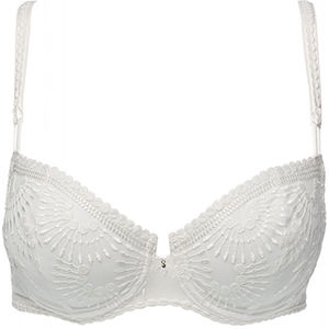 Soutien-gorge corbeille