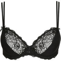 Soutien-gorge décolleté plongeant