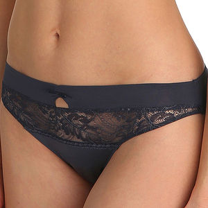 Brief