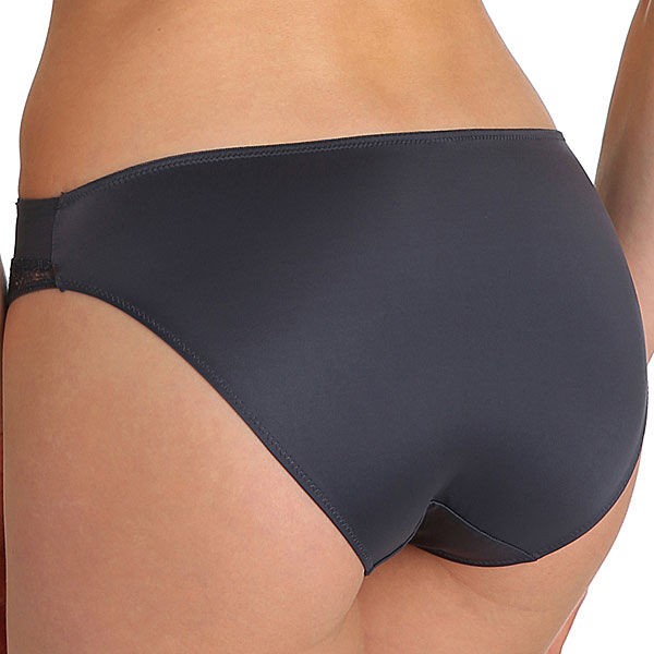 photo n°2 : Brief