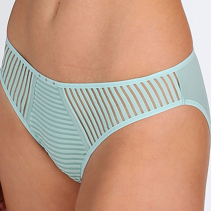 photo n°2 : Brief