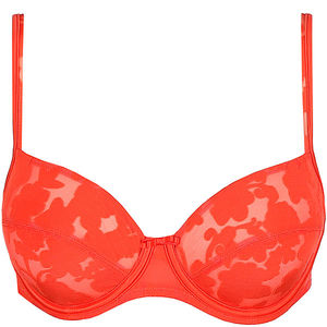 Soutien-gorge à armatures