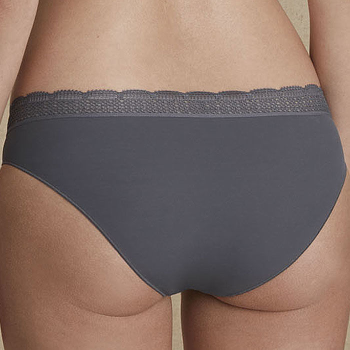 photo n°2 : Brief