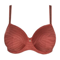 Soutien-gorge à armatures