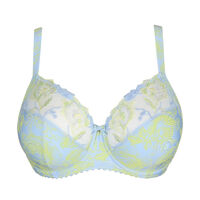 Soutien-gorge à armatures emboitant