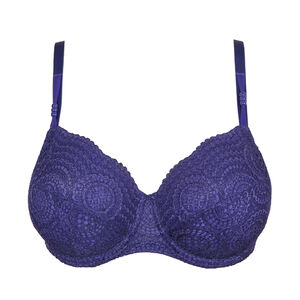 Soutien-gorge à armatures emboitant