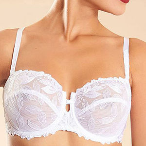Soutien-gorge corbeille couvrante