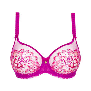 Soutien-gorge moulé classique à armatures