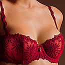 Soutien-gorge corbeille
