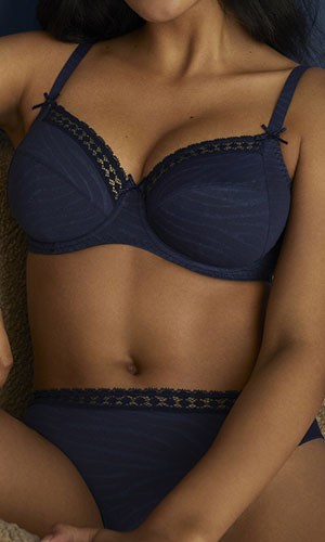 https://www.vogaine.com/typeproduit/prima-donna-twist-basel-majestic-blue.jpg